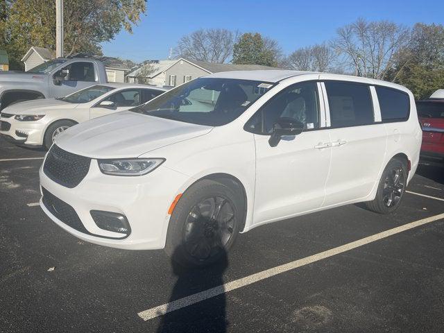 2026 Chrysler Pacifica PACIFICA SELECT AWD 2026 Chrysler Pacifica PACIFICA SELECT AWD