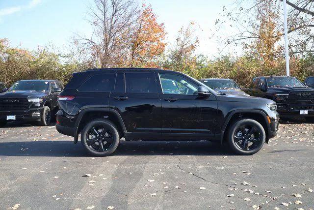 2025 Jeep Grand Cherokee GRAND CHEROKEE LIMITED 4X4 2025 Jeep Grand Cherokee GRAND CHEROKEE LIMITED 4X4