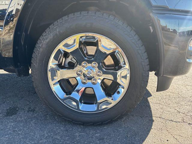 2026 Ram 1500 Lone Star Crew Cab 4x4 5'7" Box
