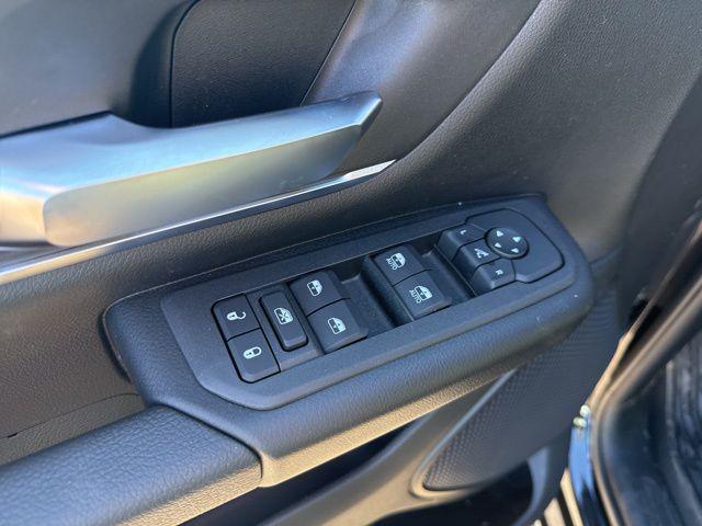 2026 Ram 1500 Lone Star Crew Cab 4x4 5'7" Box