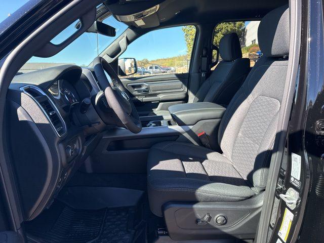 2026 Ram 1500 Lone Star Crew Cab 4x4 5'7" Box