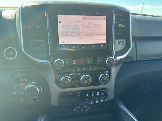 2026 Ram 1500 Lone Star Crew Cab 4x4 5'7" Box