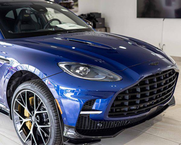 2025 Aston Martin DBX 707 2025 Aston Martin DBX 707