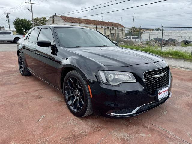 2019 Chrysler 300 Touring
