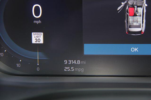 2023 Volvo XC60 B5 Plus Dark Theme