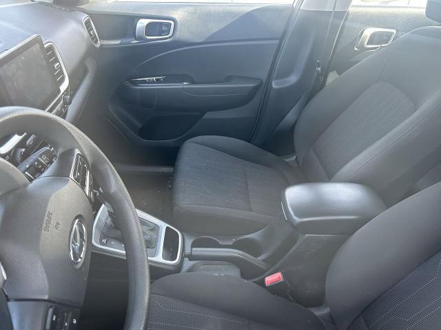 2024 Hyundai Venue SE