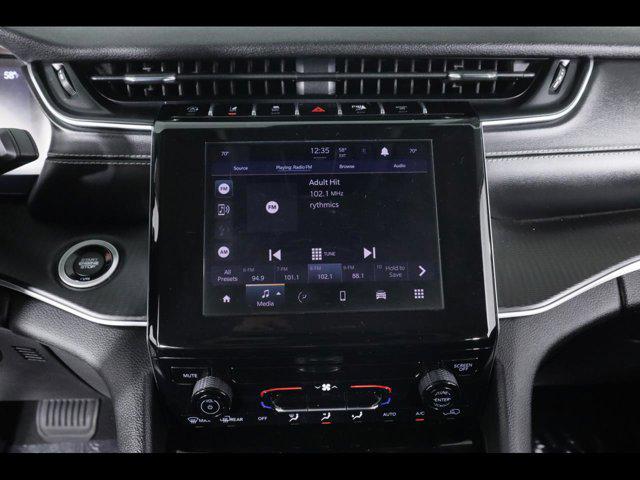 2024 Jeep Grand Cherokee Laredo 4x4