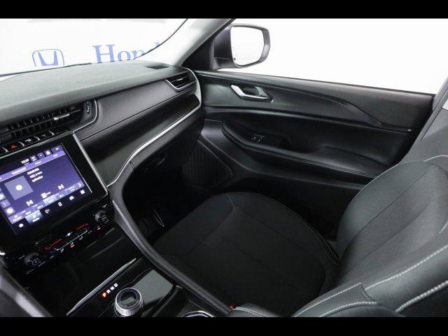 2024 Jeep Grand Cherokee Laredo 4x4