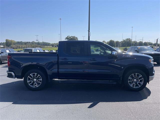 2023 Chevrolet Silverado 1500 4WD Crew Cab Standard Bed LT
