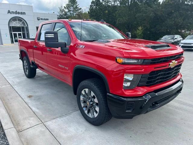 2025 Chevrolet Silverado 2500HD 4WD Crew Cab Standard Bed Custom