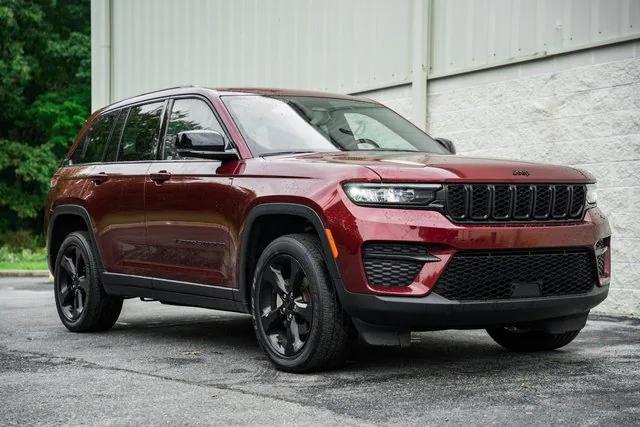 2023 Jeep Grand Cherokee Altitude 4x4