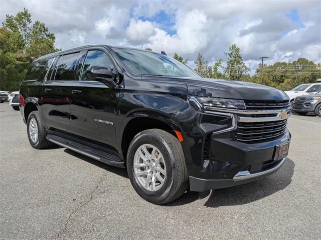 2023 Chevrolet Suburban 2WD LT