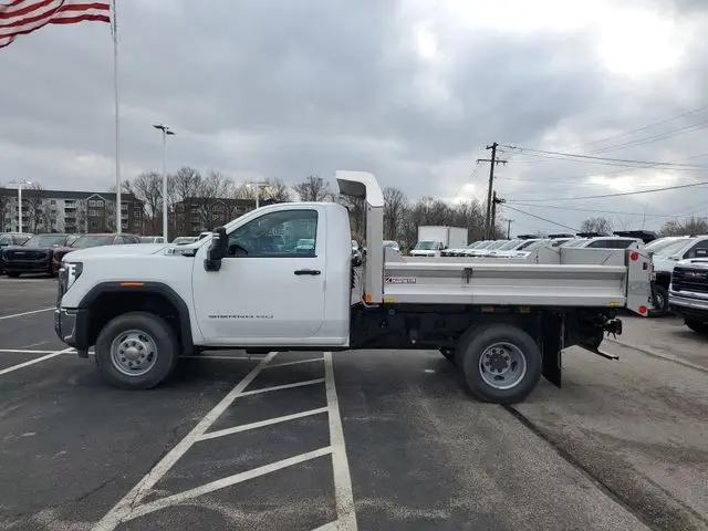 2025 GMC Sierra 3500HD Pro