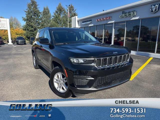 2023 Jeep Grand Cherokee Laredo 4x4 2023 Jeep Grand Cherokee Laredo 4x4