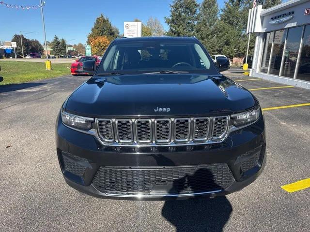 2023 Jeep Grand Cherokee Laredo 4x4 2023 Jeep Grand Cherokee Laredo 4x4