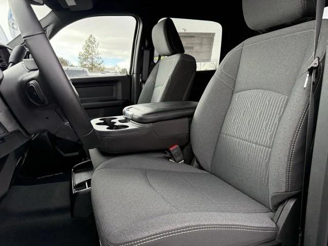 2024 RAM 2500 Tradesman Crew Cab 4x4 64 Box 2024 RAM 2500 Tradesman Crew Cab 4x4 64 Box