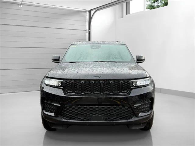 2025 Jeep Grand Cherokee Altitude X 4x4