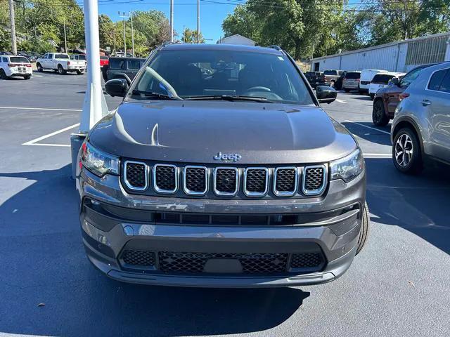 2023 Jeep Compass Latitude Lux FWD 2023 Jeep Compass Latitude Lux FWD