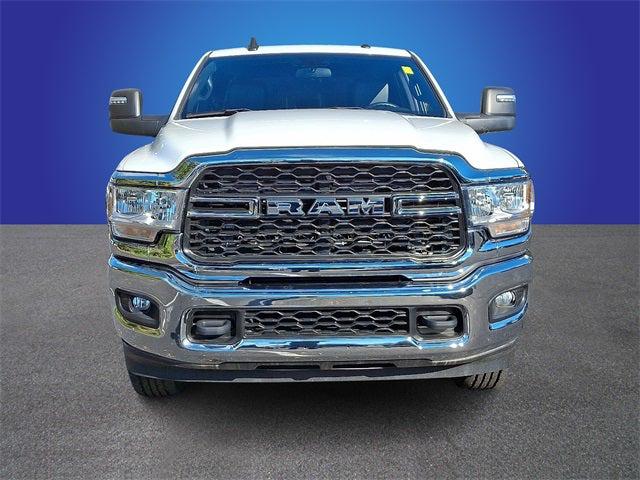 2023 RAM 3500 Tradesman Crew Cab 4x4 8 Box
