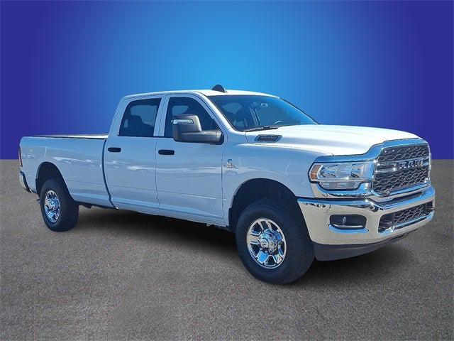 2023 RAM 3500 Tradesman Crew Cab 4x4 8 Box 2023 RAM 3500 Tradesman Crew Cab 4x4 8 Box