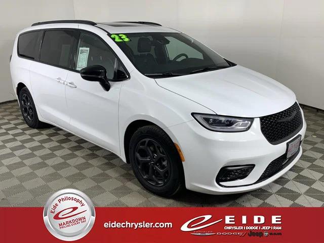 2023 Chrysler Pacifica Hybrid Limited 2023 Chrysler Pacifica Hybrid Limited