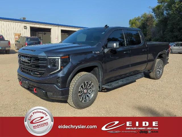 2023 GMC Sierra 1500 4WD Crew Cab Standard Box AT4