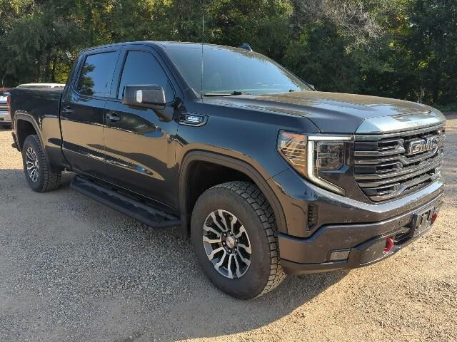 2023 GMC Sierra 1500 4WD Crew Cab Standard Box AT4