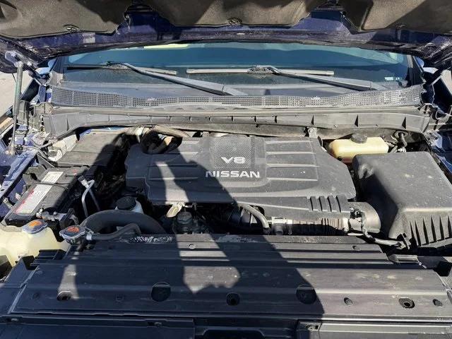 2017 Nissan TITAN SV