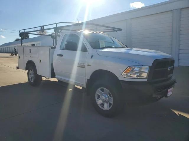 2018 RAM 3500 Chassis Tradesman/SLT