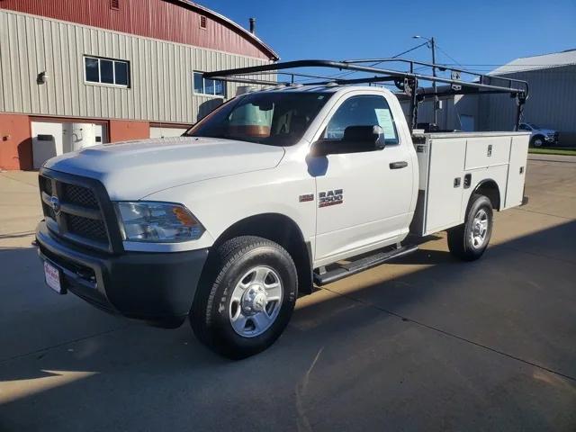 2018 RAM 3500 Chassis Tradesman/SLT