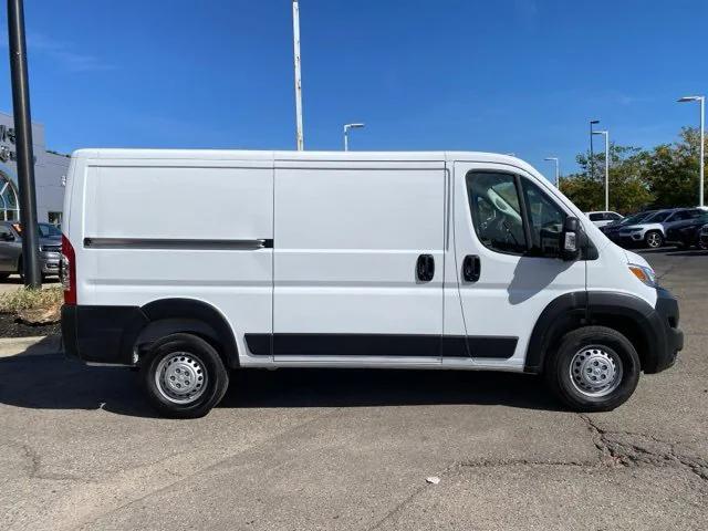 2025 RAM ProMaster 2500 Cargo Van Tradesman Low Roof 136 WB w/Pass Seat