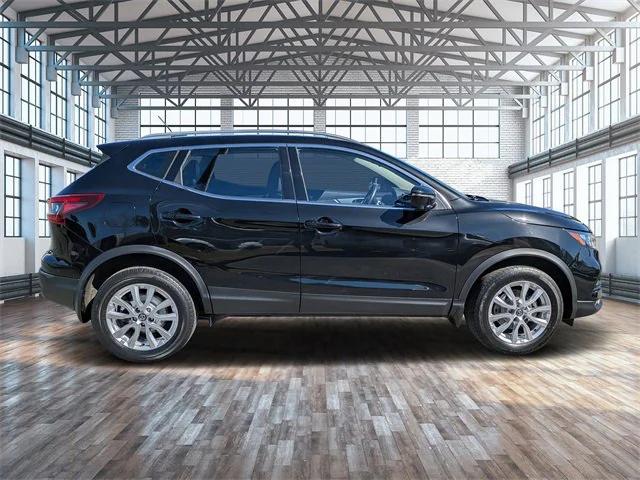 2020 Nissan Rogue Sport SV FWD Xtronic CVT