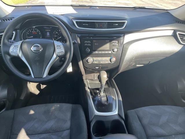 2016 Nissan Rogue SV 2016 Nissan Rogue SV