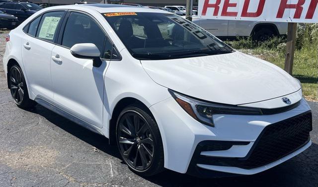 2025 Toyota Corolla Hybrid SE