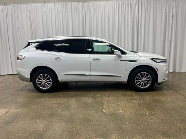 2023 Buick Enclave Essence AWD 2023 Buick Enclave Essence AWD