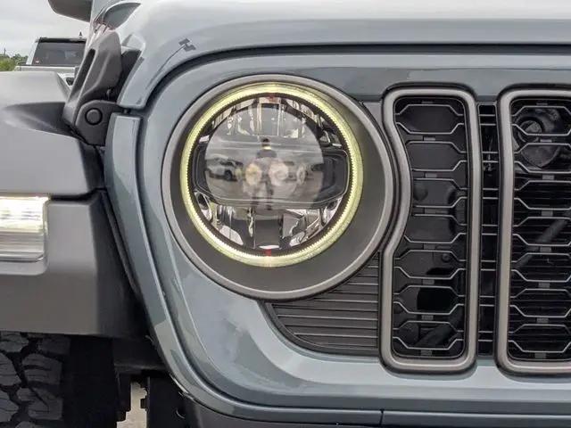 2025 Jeep Wrangler 2-Door Rubicon 4x4