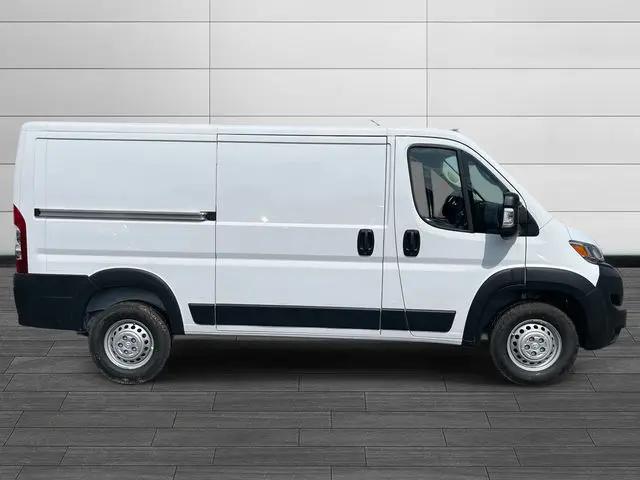2026 Ram ProMaster Cargo Van Tradesman Low Roof 136 WB w/Pass Seat