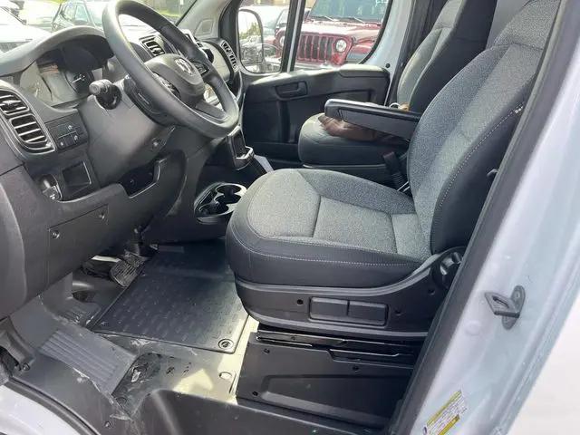 2026 Ram ProMaster Cargo Van Tradesman Low Roof 136 WB w/Pass Seat