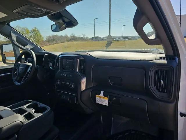 2025 Chevrolet Silverado 3500HD Work Truck
