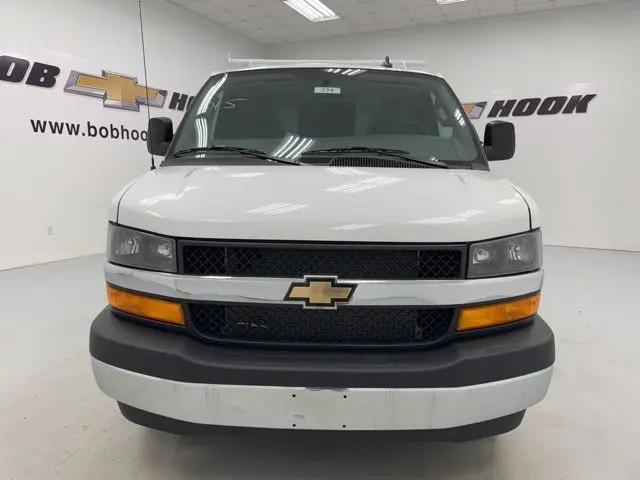 2025 Chevrolet Express Cutaway Work Van