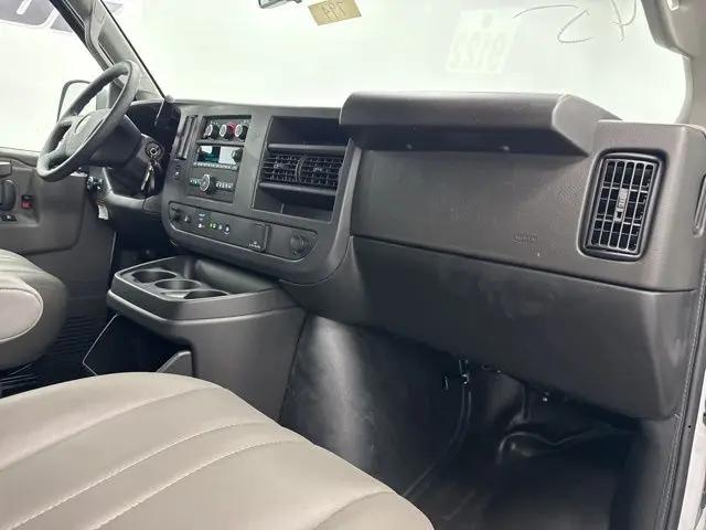 2025 Chevrolet Express Cutaway Work Van