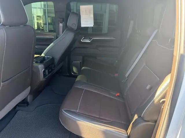 2024 GMC Sierra 1500 4WD Crew Cab Short Box Denali