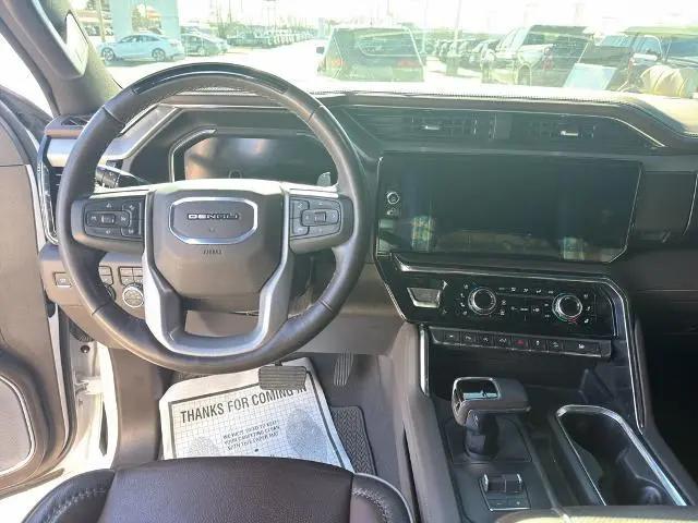 2024 GMC Sierra 1500 4WD Crew Cab Short Box Denali