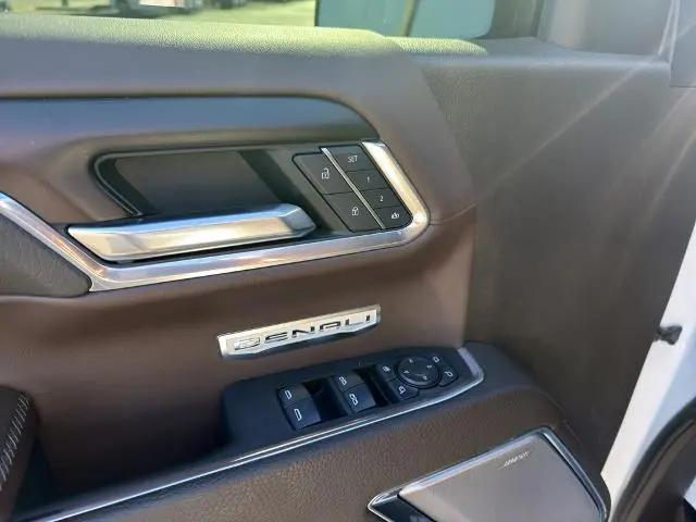2024 GMC Sierra 1500 4WD Crew Cab Short Box Denali