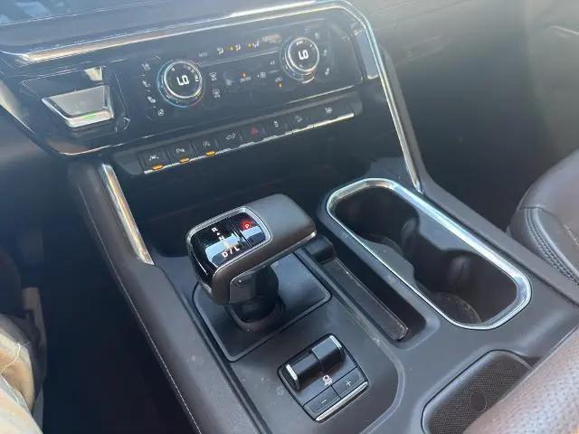 2024 GMC Sierra 1500 4WD Crew Cab Short Box Denali