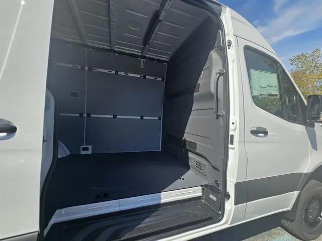 2026 Mercedes-Benz Sprinter 2500 Standard Roof 4-Cyl Diesel HO