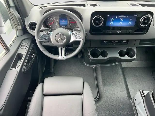 2026 Mercedes-Benz Sprinter 2500 Standard Roof 4-Cyl Diesel HO