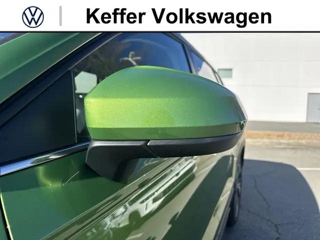 2026 Volkswagen Taos SE