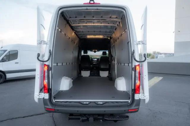 2026 Mercedes-Benz Sprinter 2500 High Roof 4-Cyl Diesel HO
