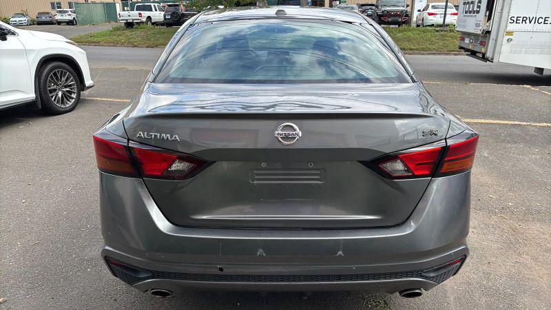 2021 Nissan Altima SR FWD